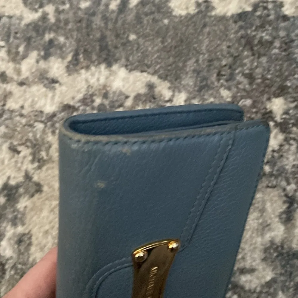 Blue Michael Kors Wallet! - Image 6