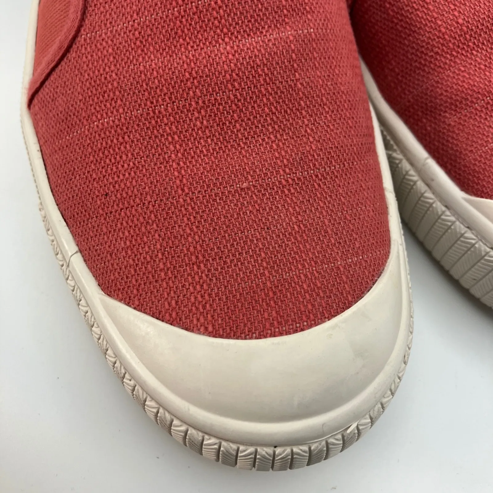 Zodiac Ciara‎ Red Canvas Slip On Sneakers Women's Size 6M Casual Shoes - Image 2