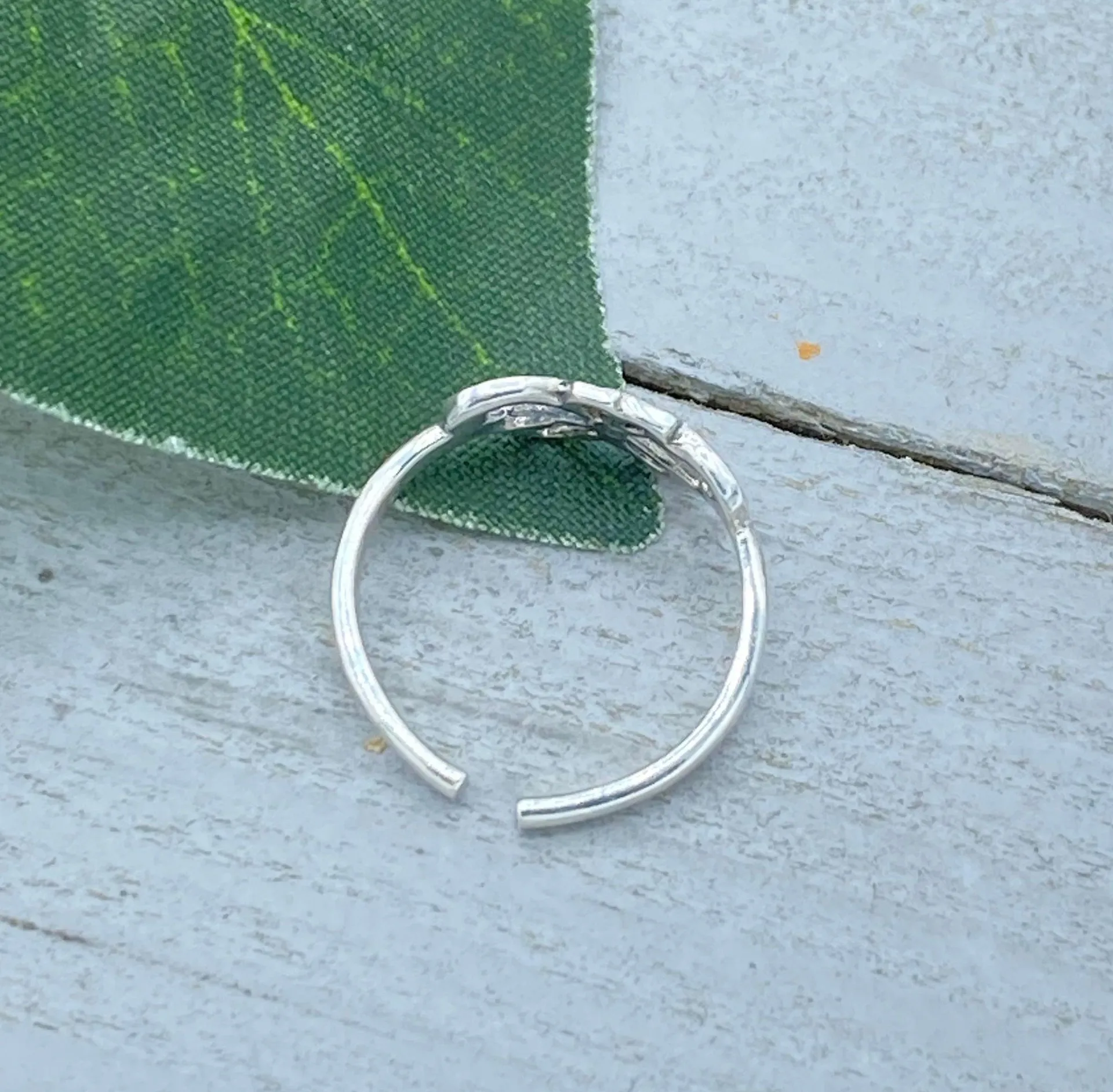 Sterling Silver Butterfly Toe Ring Midi Ring - Image 2