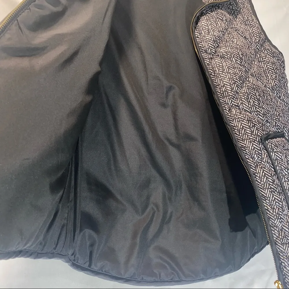 San Joy Black & White Vest Small - Image 4