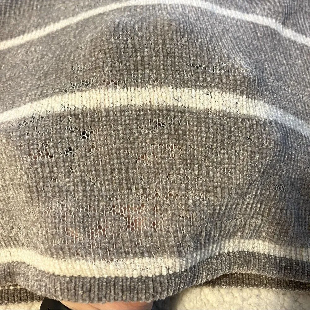 American Eagle Gray/White Stripe Chenille Cropped Sweater - Image 3