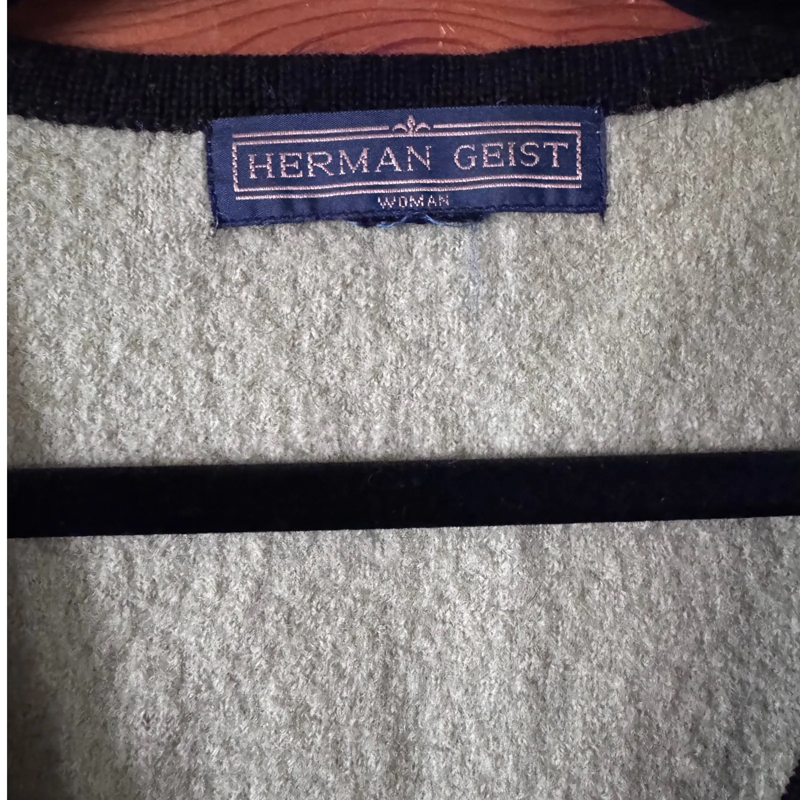 Herman Guiest Sage Green Vest Black Trim Sleeveless Sweater Knit Top Pockets - Image 5