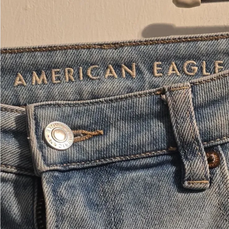 American Eagle Outfitters Light Blue Distressed Boyfriend Jeans - Image 7