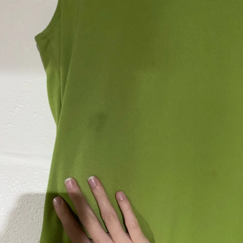 Medium beaded green tank top - Image 2