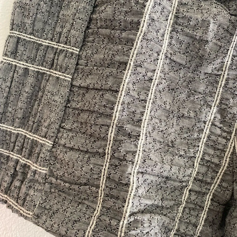 Doe & Rae grey drawstring shorts with pockets S - Image 4