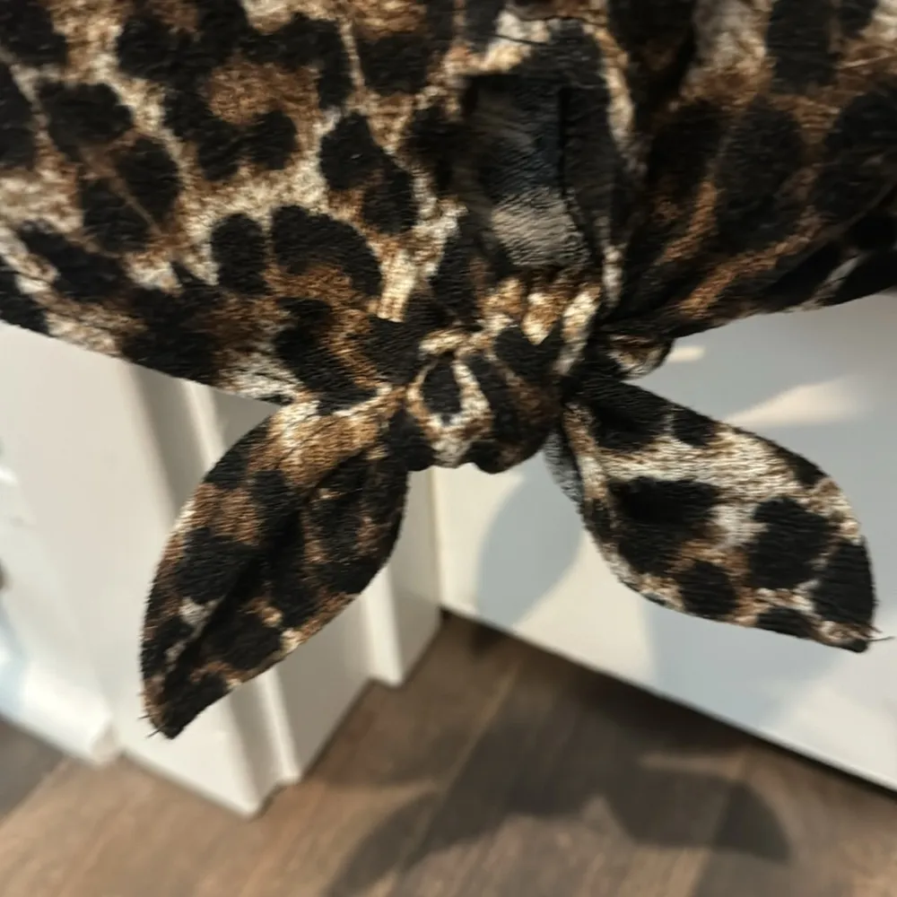 Tiger Print Women’s Shirt Emerald Size M Animal Print Casual Stylish Bold Chic Brown Size M - Image 5