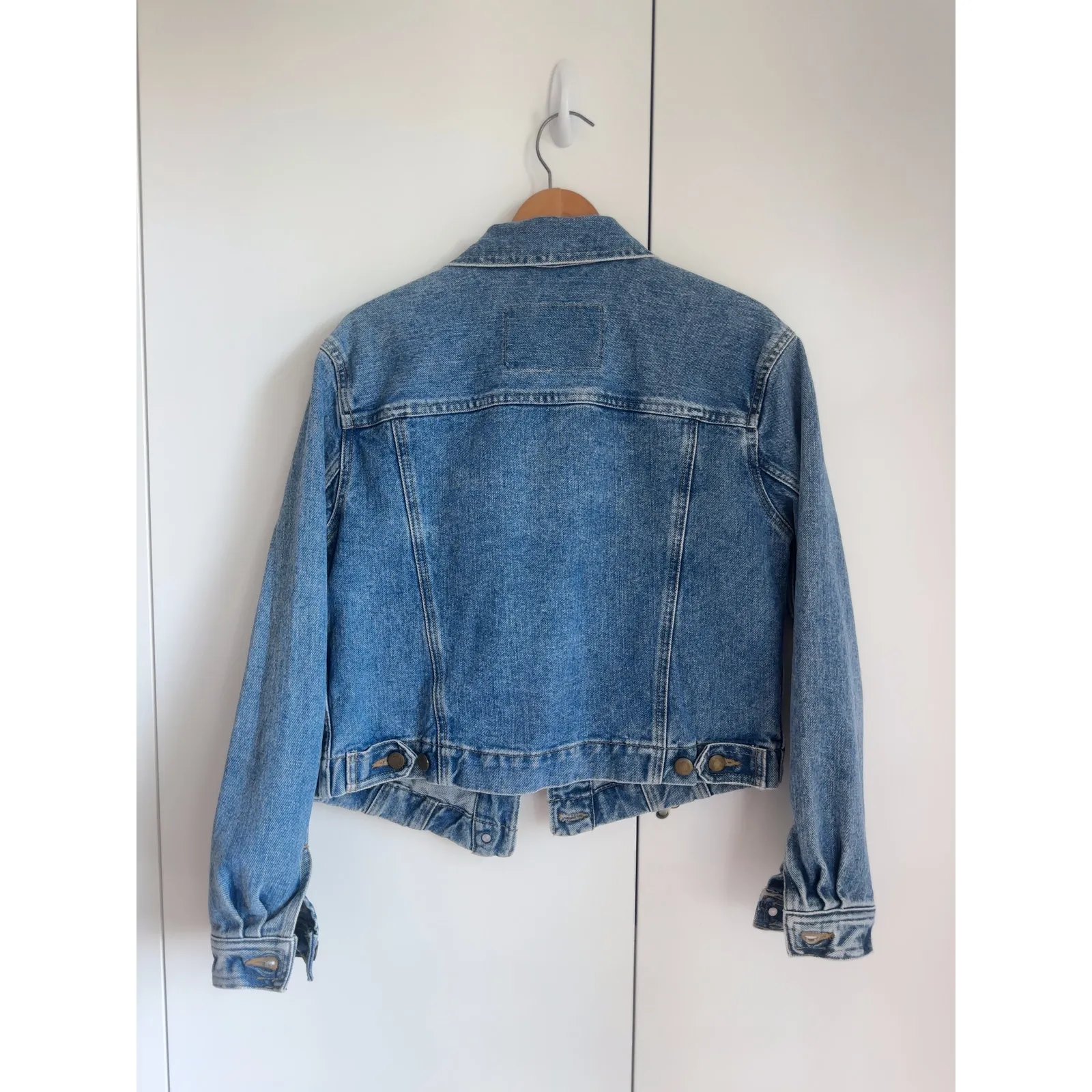 Women's Denim jacket Size Modern Medium Nautral Fiber cotton Timeless USA - Image 4
