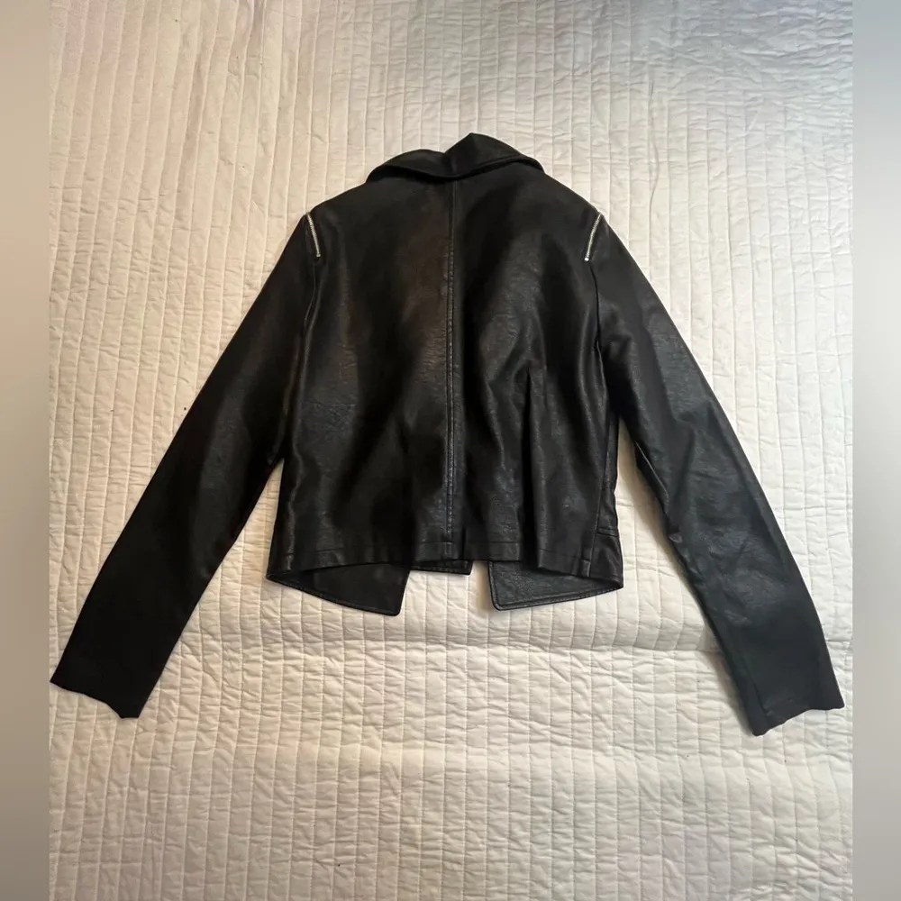 Windsor faux leather motorcycle jacket NWOT - Image 3