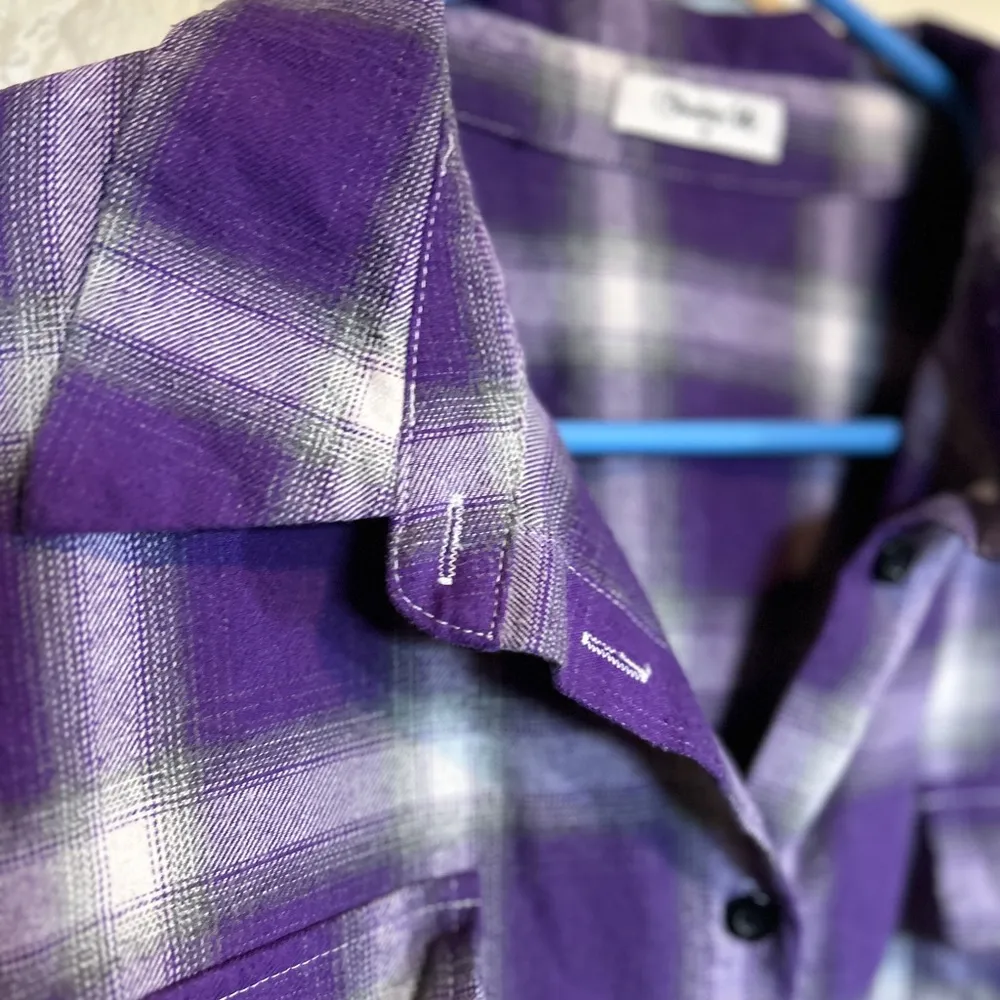 Women’s Blooming Jelly‎ Purple Plaid Button Down Shirt size medium - Image 3