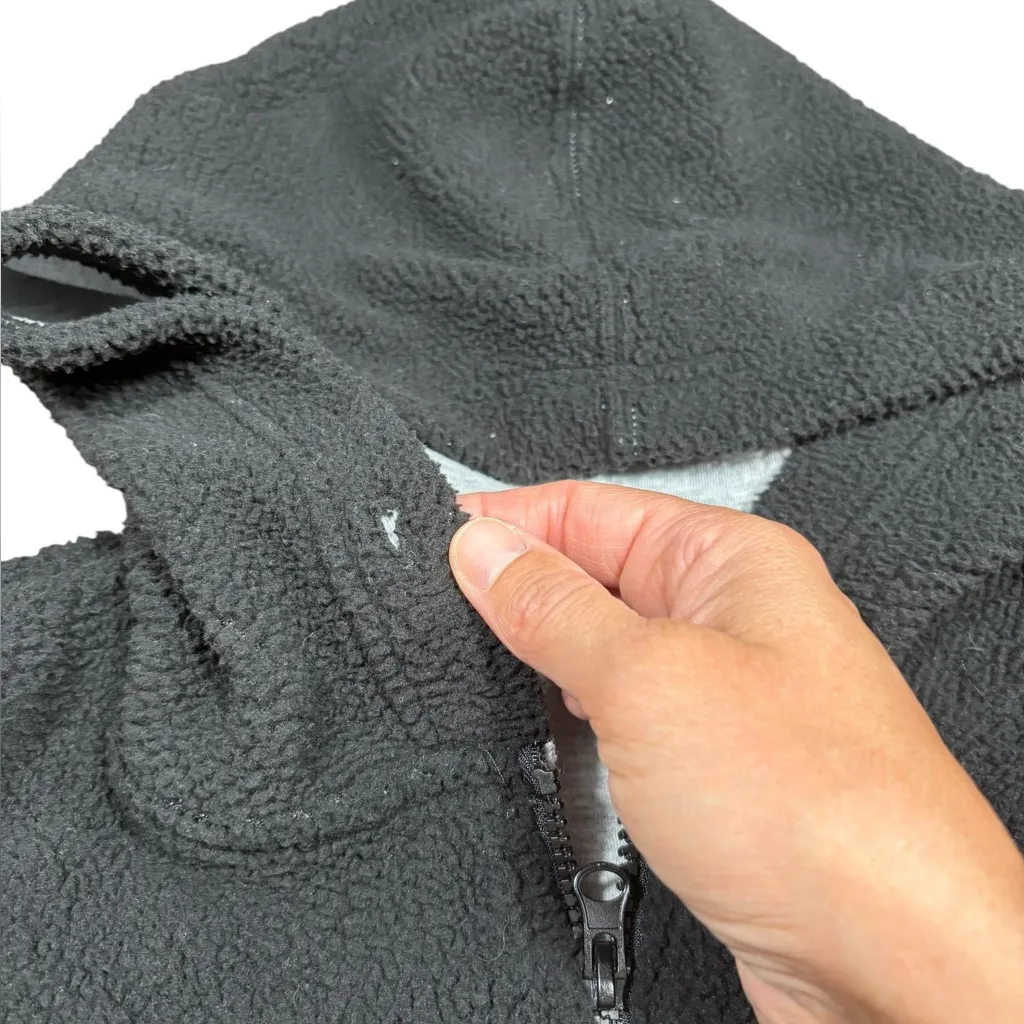 Authentic Ultra GAME Boston Celtics Embroidered Lettering Hoodie Womens Medium Black - Image 8