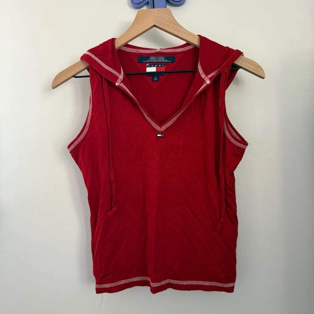 Tommy Hilfiger Medium 90s Sleeveless Hoodie Pullover Top Red Streetwear Retro - Image 2