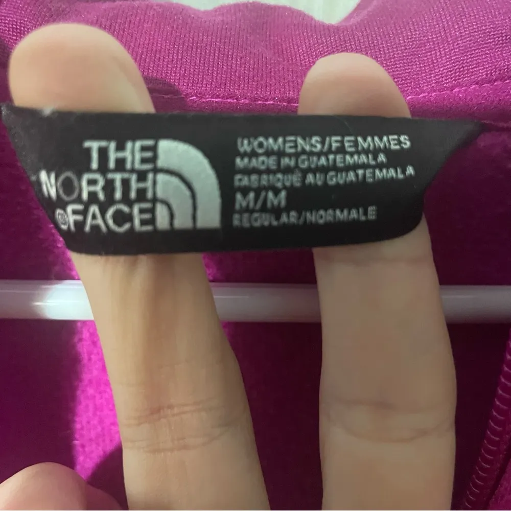The North Face Vertical Spellout Logo Full Zip Hoodie Fuchsia Pink Purple size M - Image 4