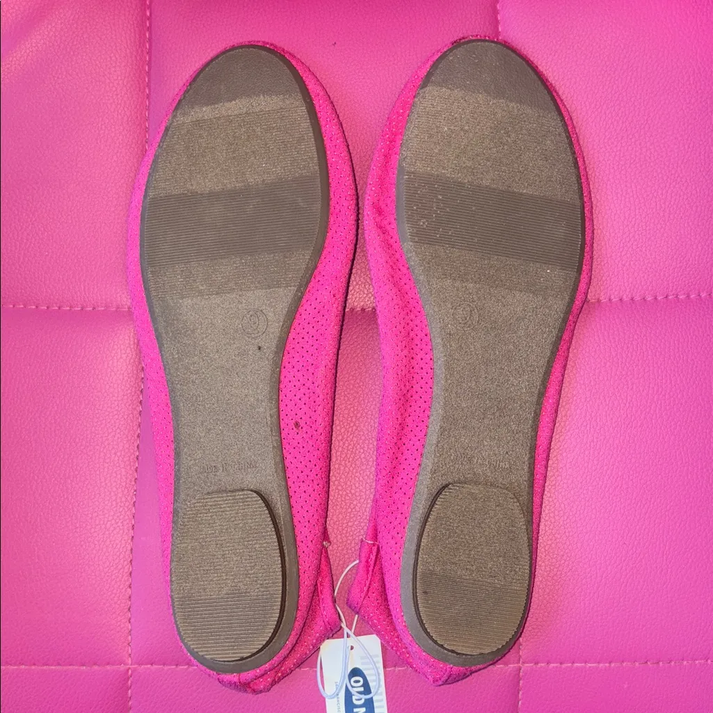Old Navy Ballet Flats - Image 3