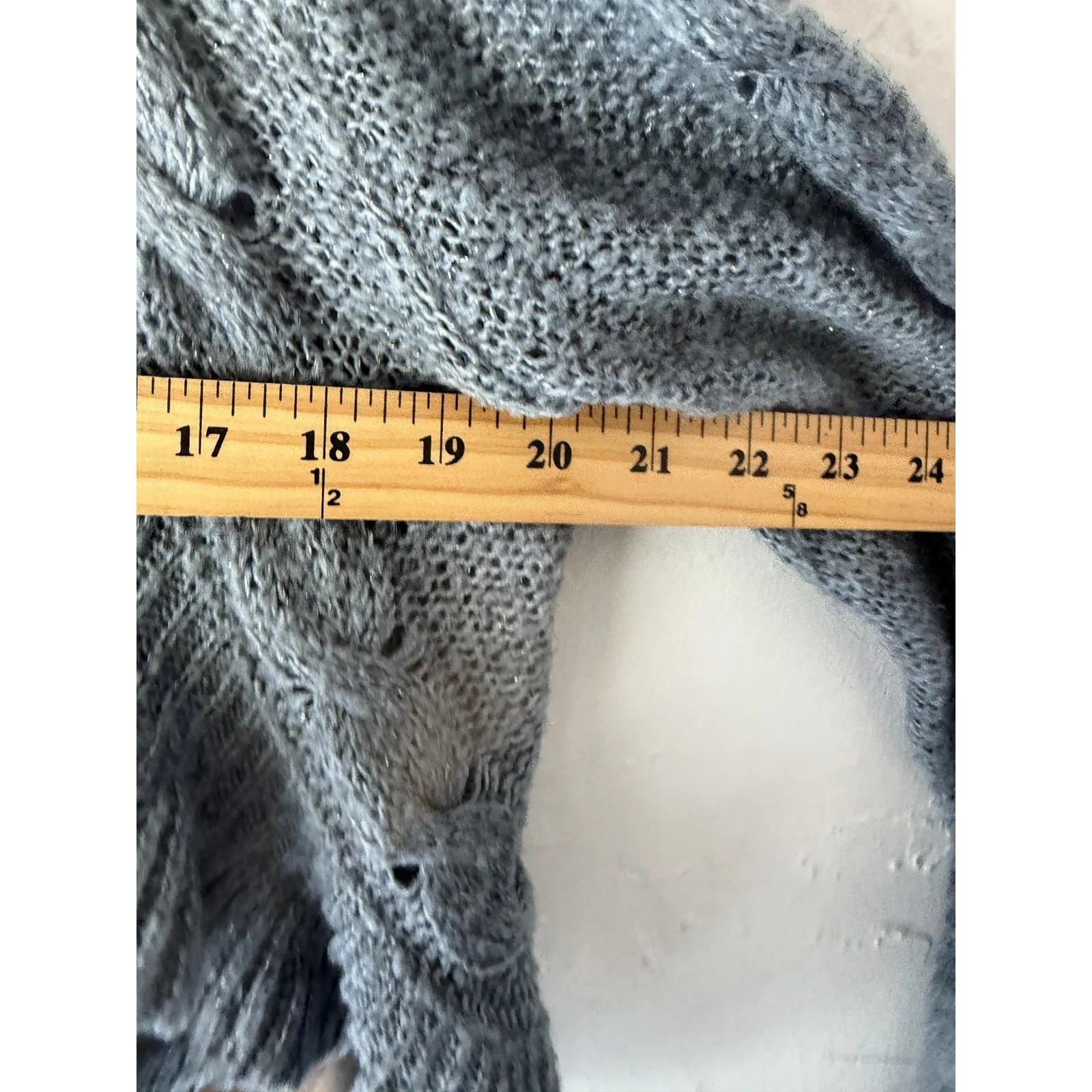 Decree Sweater Y2k XL‎ Gray Metallic Ruffle Open Cardigan Knit Cropped Soft - Image 8