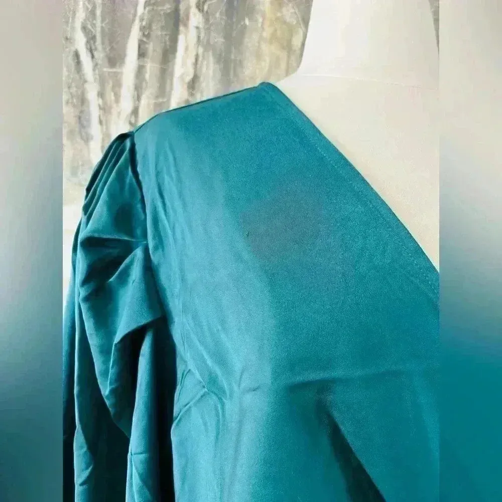 ADIVA Wrap Faux Front Tie Top in Green Size Medium EUC - Image 3