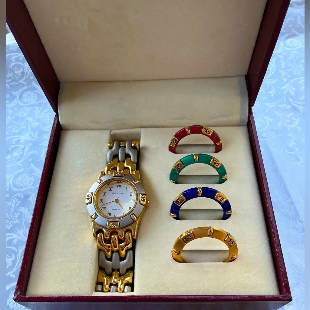 Ladies DRESSY STELTMAN stainless steel watch💚💛❤️💙🩶 Gold - Image 9
