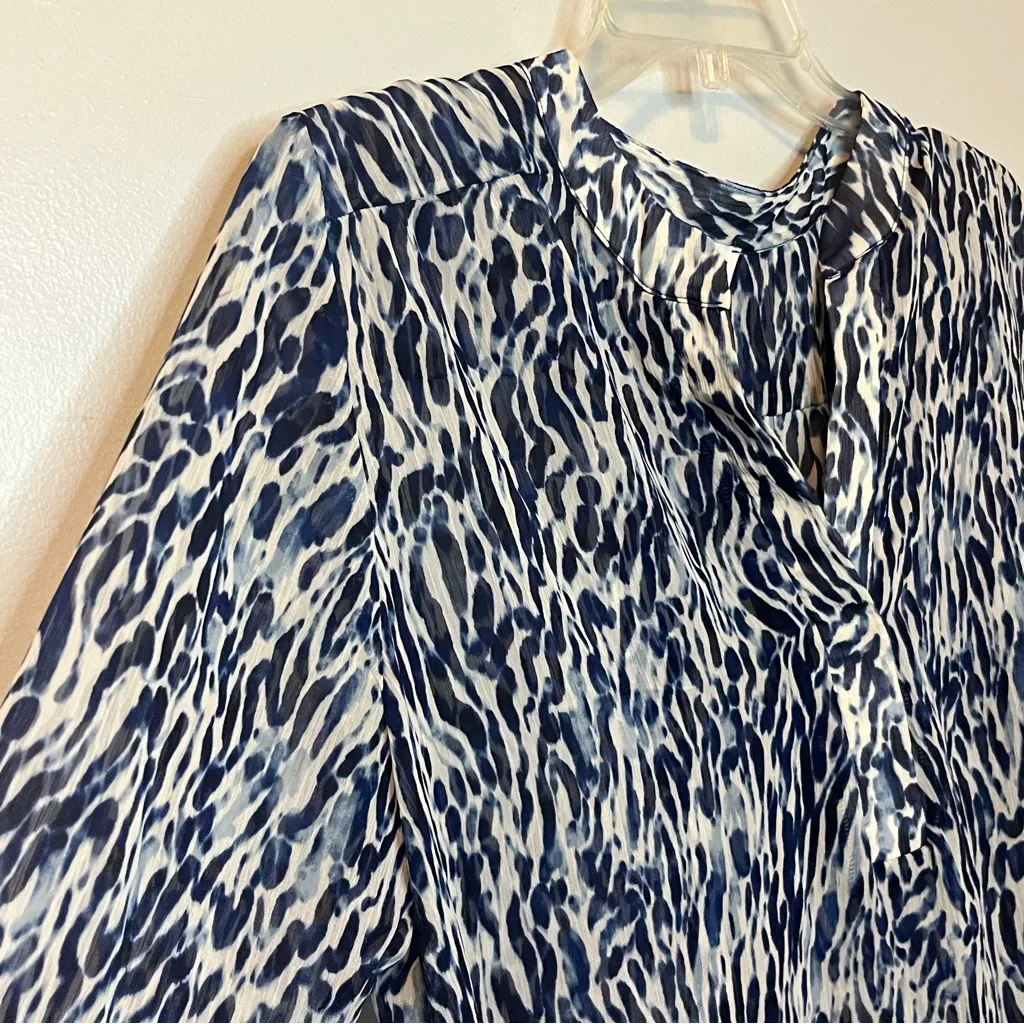 Veronica M Navy and White Blouse - Image 5