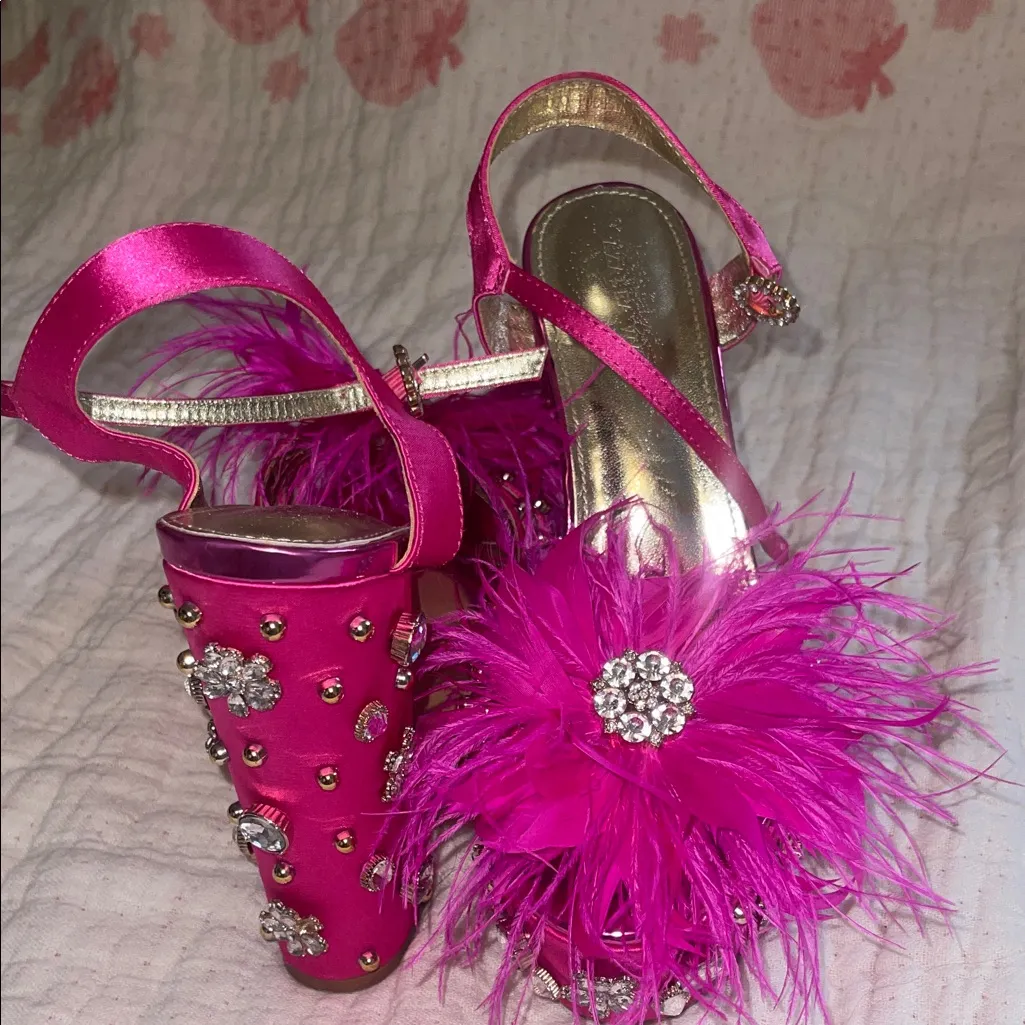 Vibrant Fuchsia Feathered Women's Heels Pink Size 7.5 - Image 5