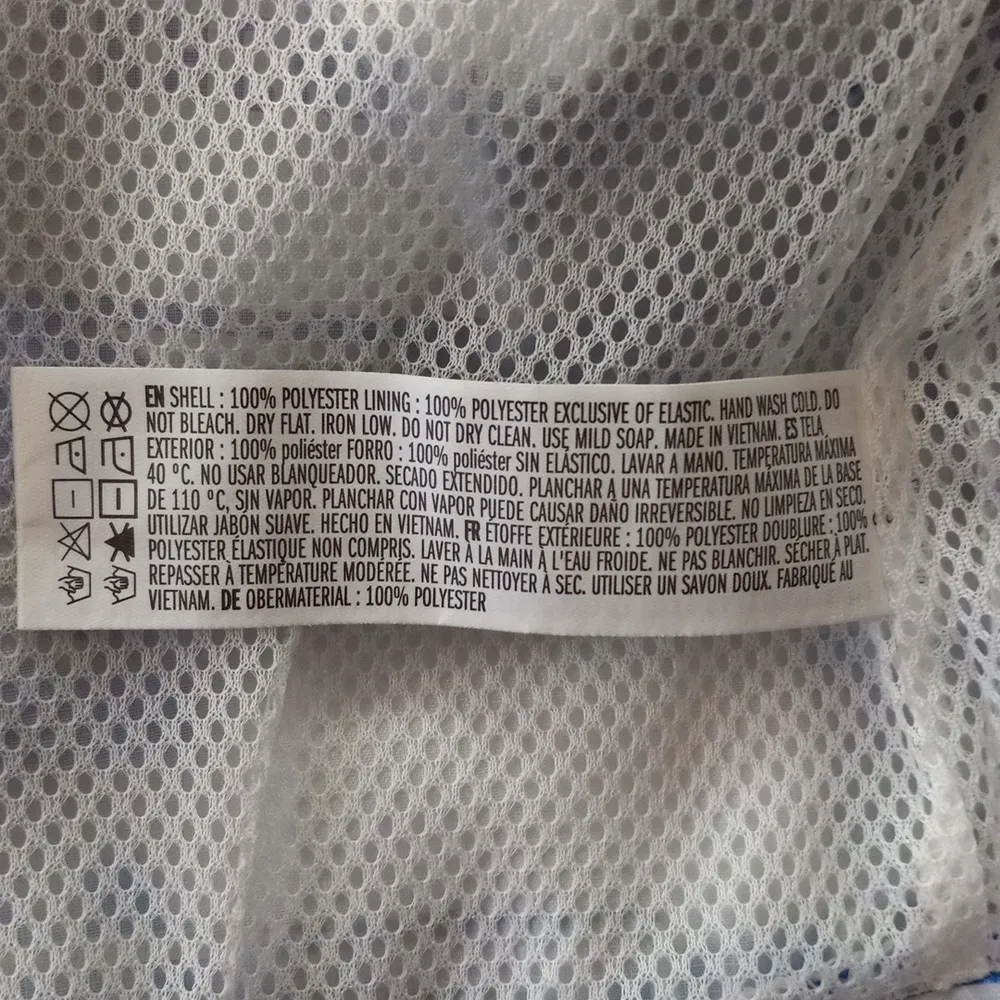 Forever 21 Metallic Blue & White Graphic Print Cropped Hooded Zip Up Jacket - Image 12