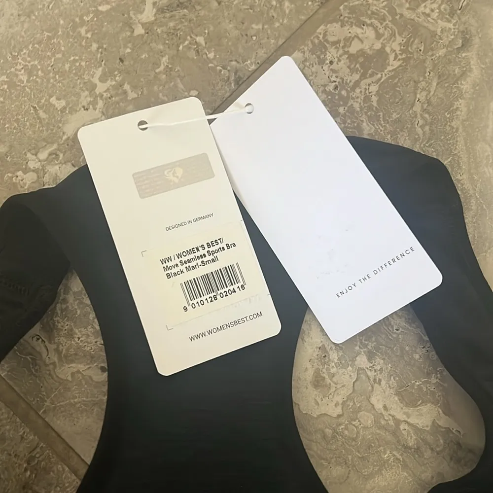 Women’s Best Move Seamless Sports Bra, Black Marl Size S, New w/Tag in packaging - Image 8