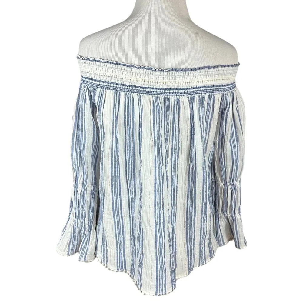 LoveShackFancy Daisy Off the Shoulder Crop Top
Blouse Size XS Pom Pom Hem - Image 11