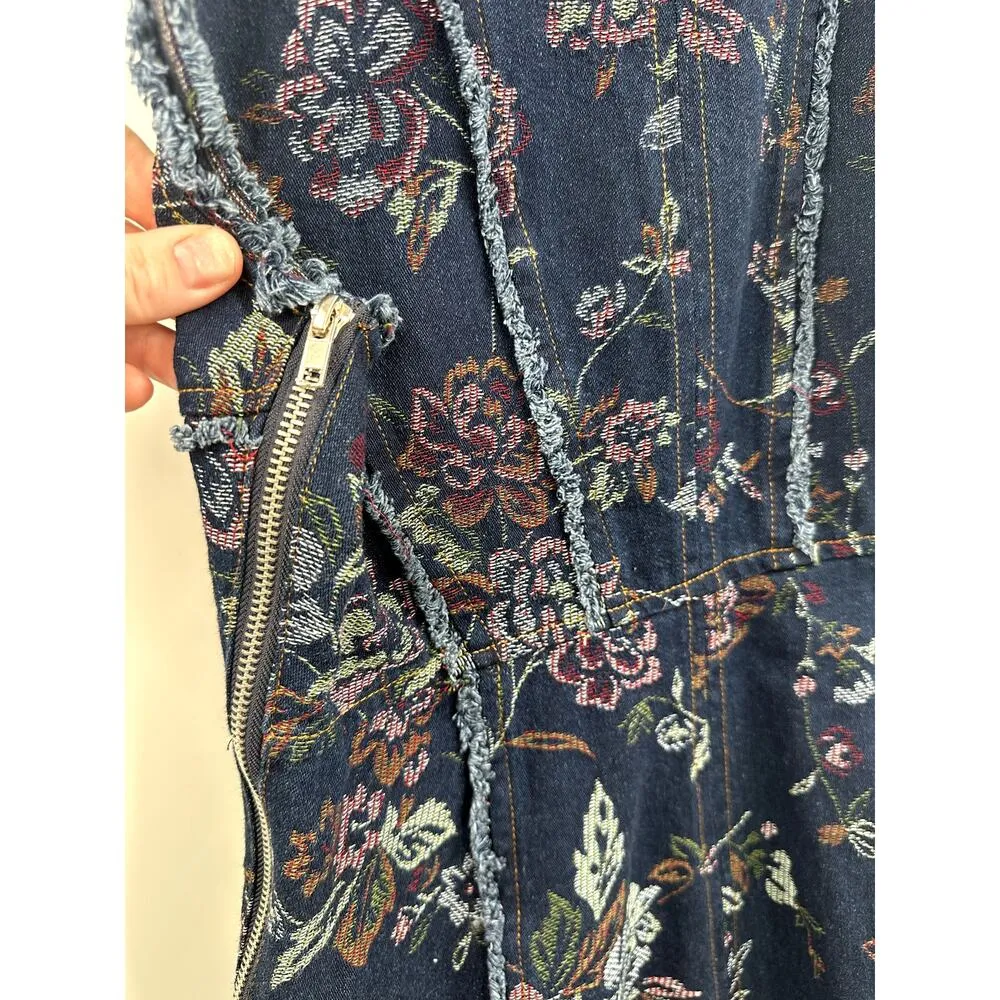 Urban Outfitters UO Scarlett Embroidered Denim Dress Size Large - Image 8
