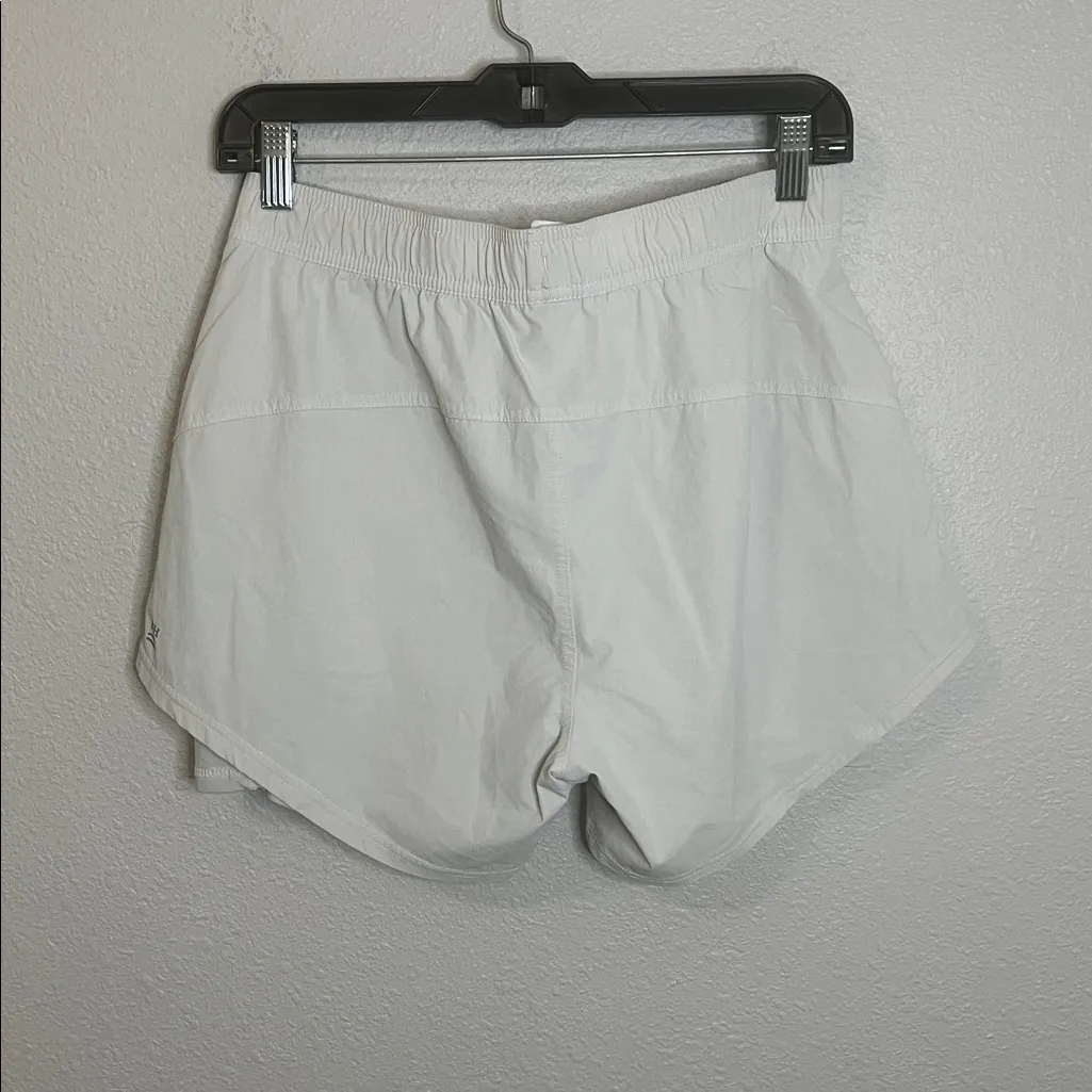 Fair Harbor Corliss Shorts White Size Medium - Image 2