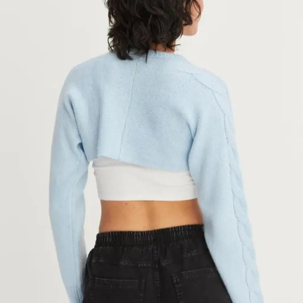 ✨NWT‎ HYFVE Cable-Knit Tie-Front Shrug - Image 3