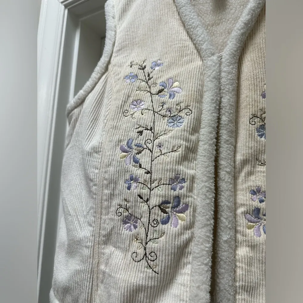 Vintage jones NY Sherpa fleece vest size large - Image 2