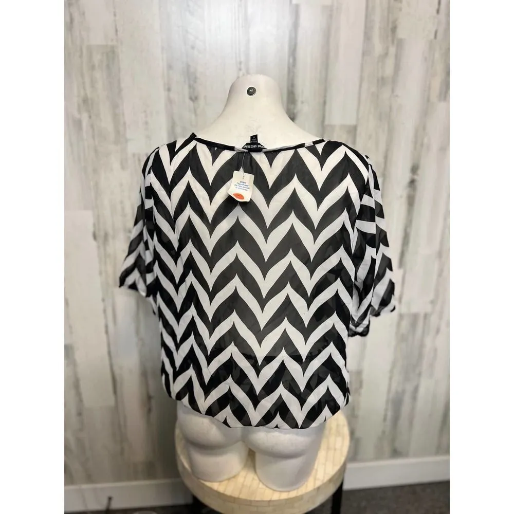 Unique spectrum Black and white blouse - Image 3