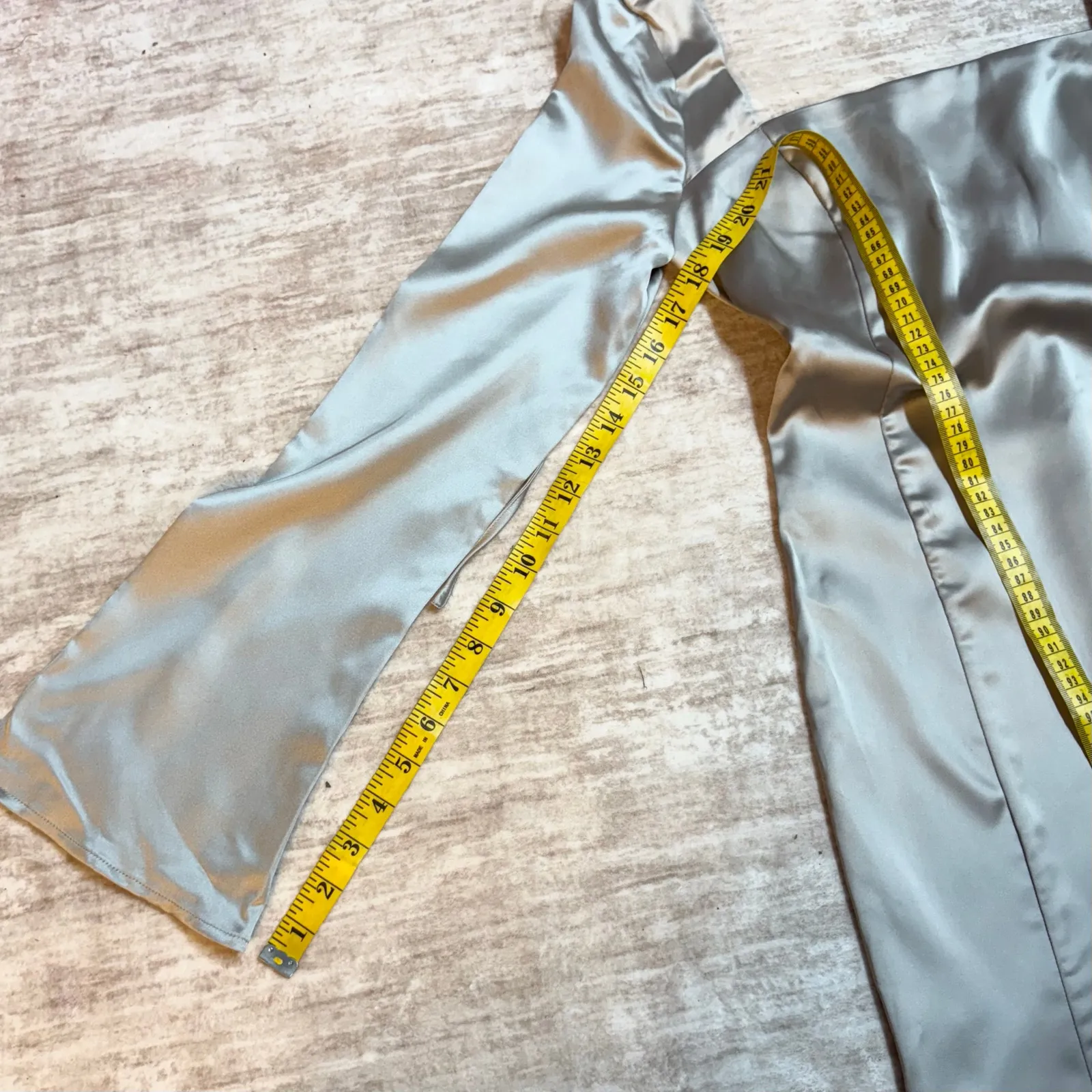 Wild Fable Women XS Silver Metallic Square Long Bell Sleeve Satin MIdi Dress New - Image 4