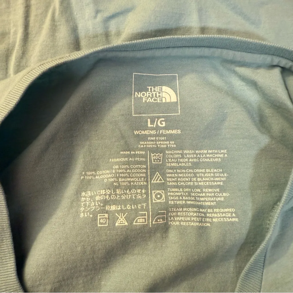 NWOT The North Face Floral Graphic Logo Printed T-Shirt - Image 4