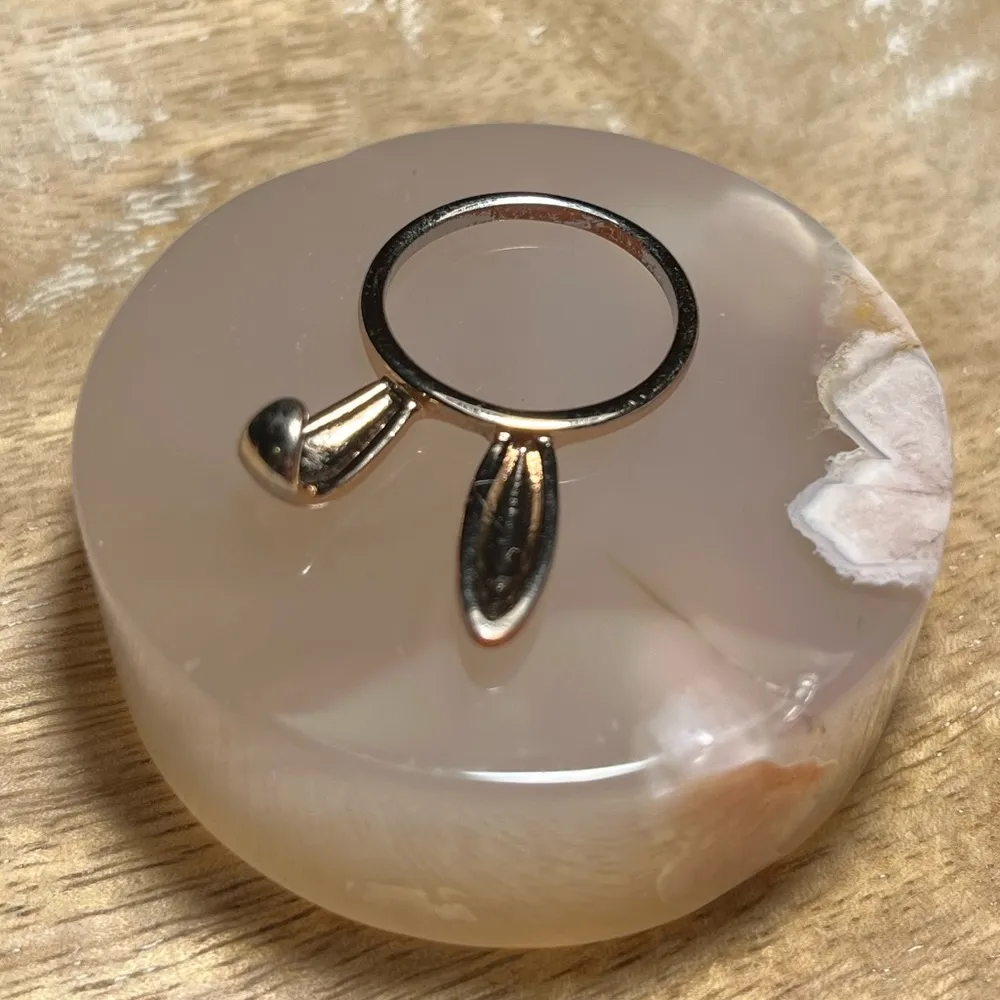 LC Lauren Conrad Bunny Ears Gold Tone Ring - Image 4