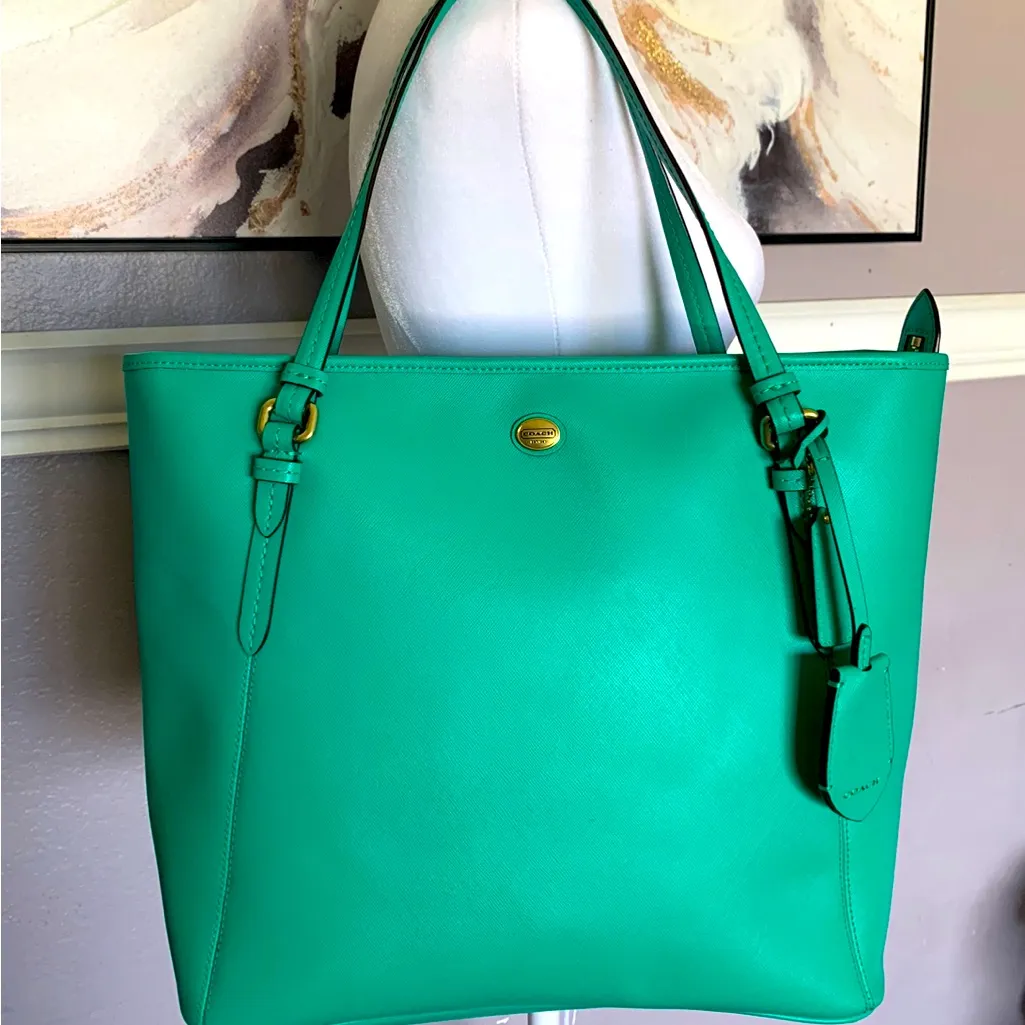 Coach  Peyton Tote Bag and Wallet - Image 8