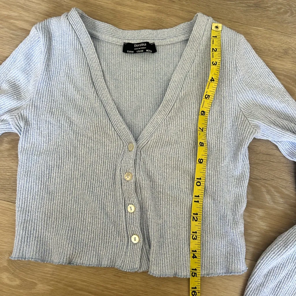 Bershka  Light Blue Ribbed Button-Up Cropped Cardigan - Image 5