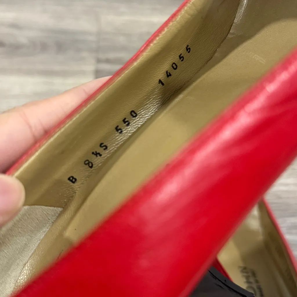 St. John Red and Navy Leather Pumps 8.5 Vintage Women’s Shoes - Image 11