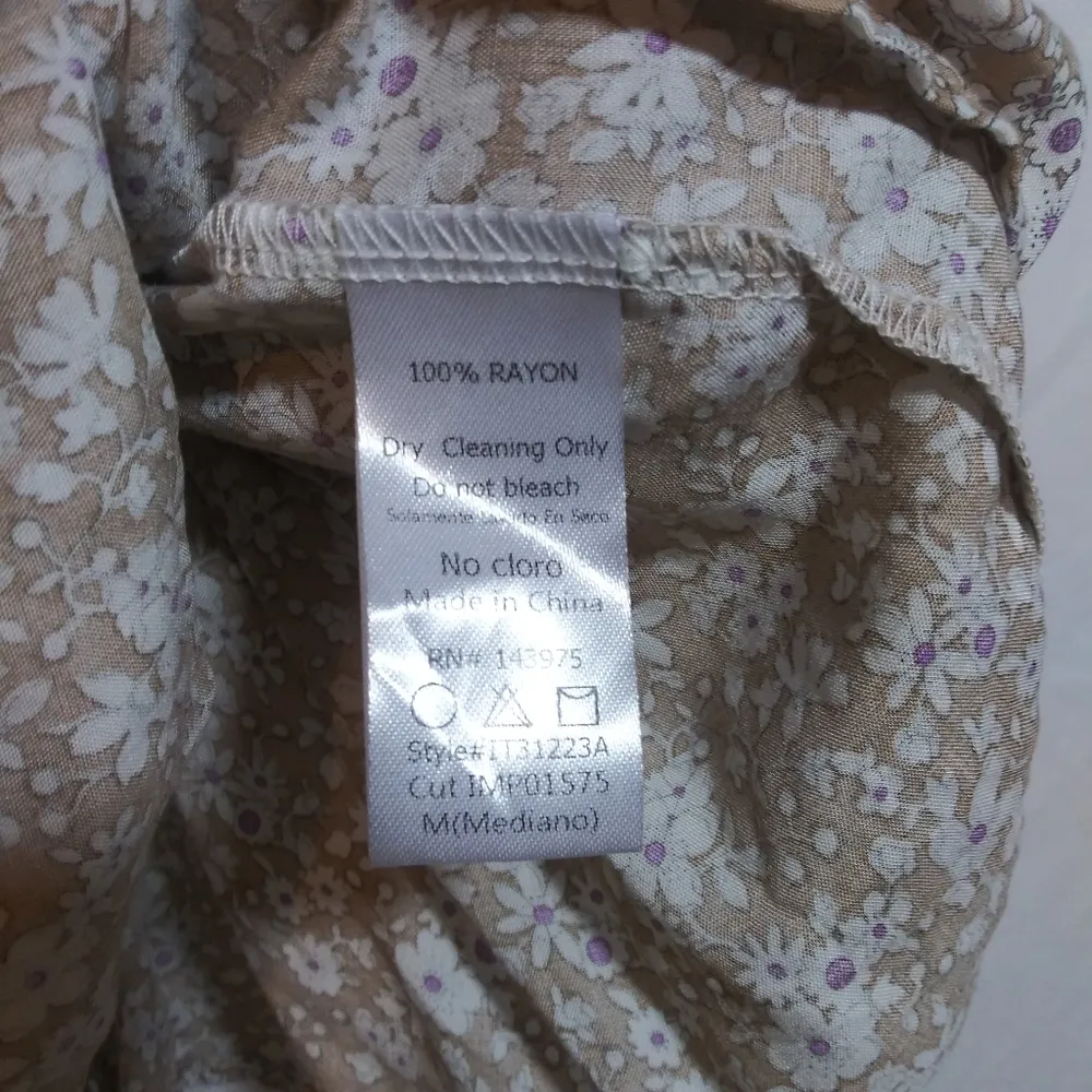 Fourteen & 9th Floral Tan Floral Blouse with Flutter Sleeves Boho Prairie Size M - Image 6