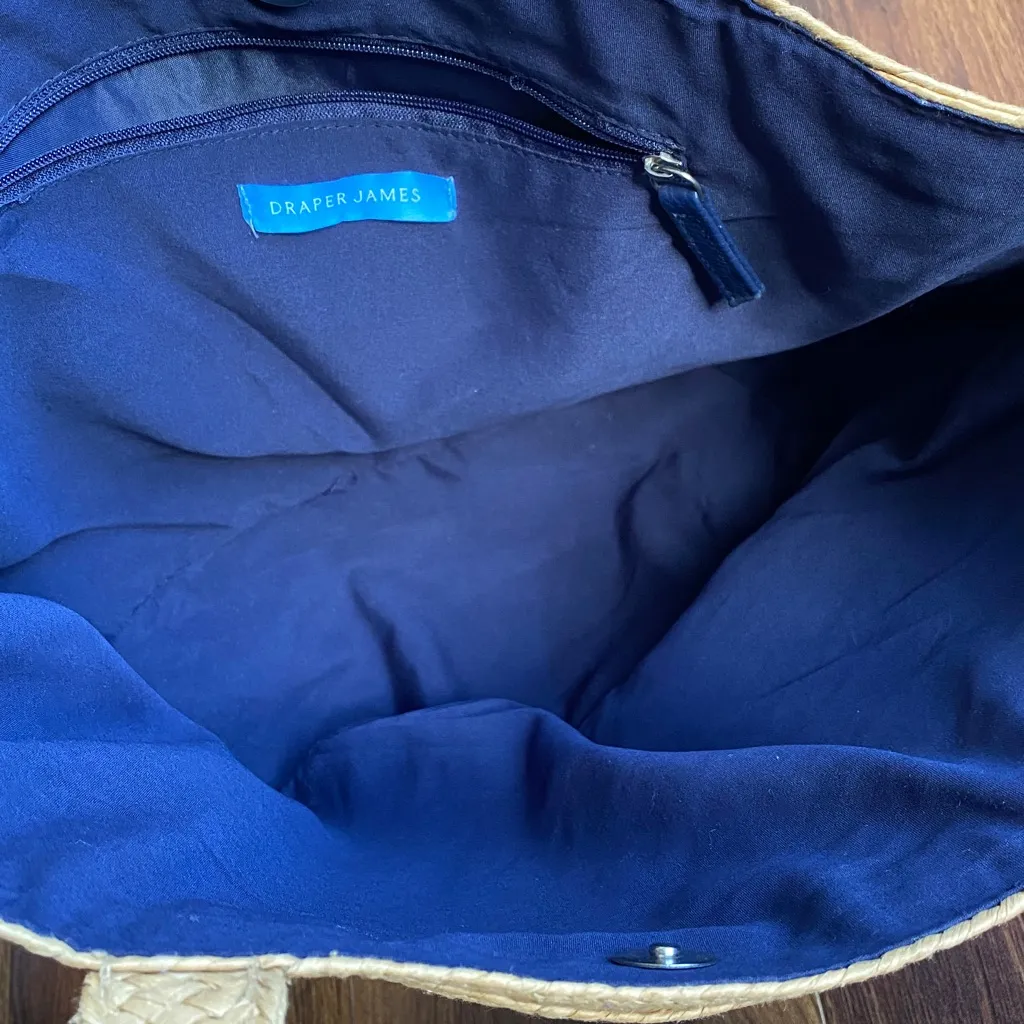 Draper James Woven Small Straw Tote Bag Interior Pocket - Image 4