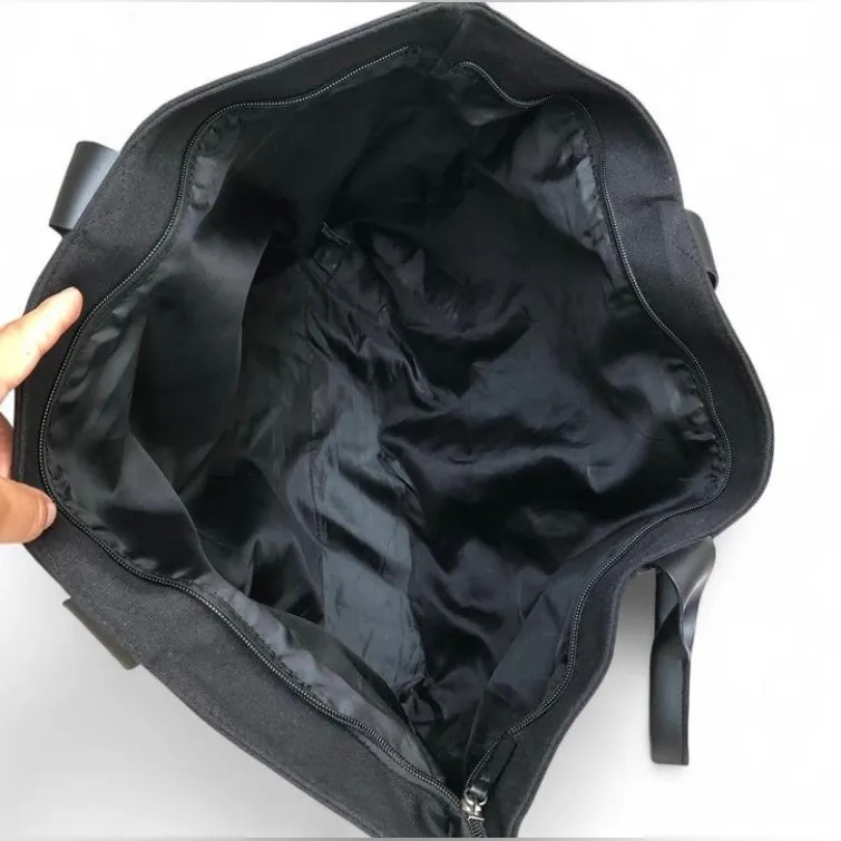 Victoria’s Secret Black Silver Sequin Bling Large Tote Weekender Bag Limited Ed. - Image 8