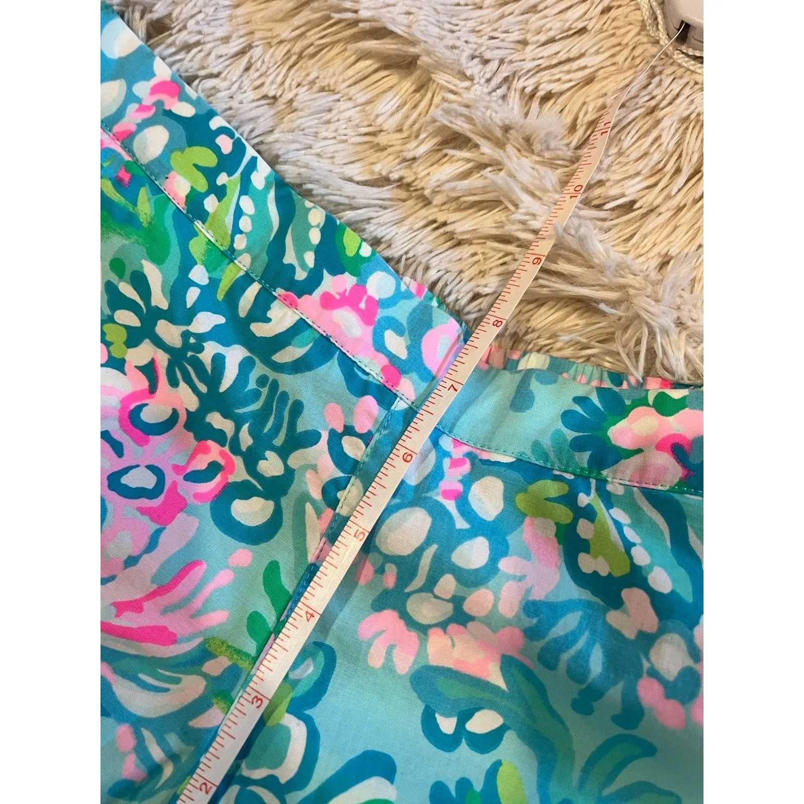 Lilly Pulitzer Shorts M Blue Ocean View  Aqua La Vista Elastic Pull On EUC - Image 3