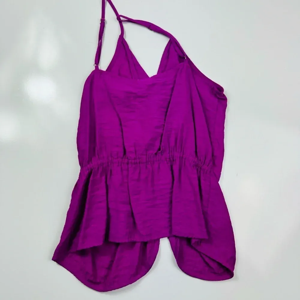 Flawless Fuchsia Front Twist Sleeveless‎ Top Size Medium - Image 6