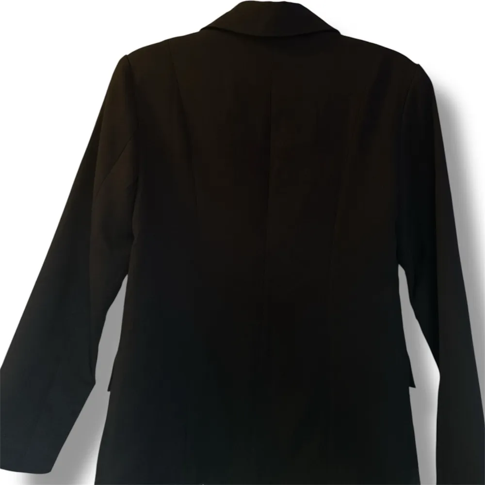 Women's Unbranded Black Blazer with White Polka Dot Lining - Image 2