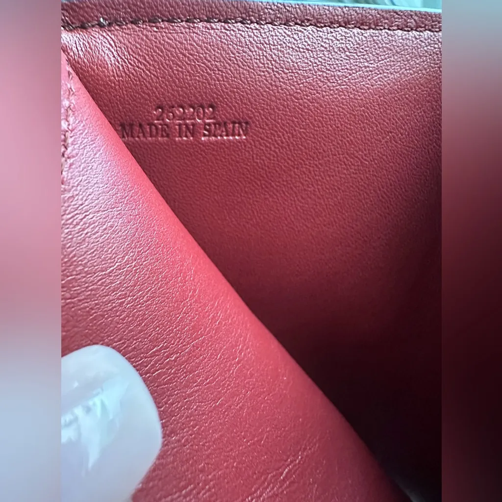 Loewe  Womens‎ Vertical Small leather wallet - Image 11