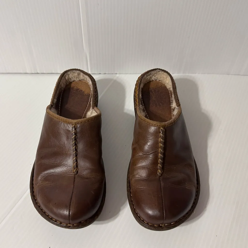 UGG S/N 5135 Kohala brown leather lined-sheepskin mule shoe women size 7 - Image 3