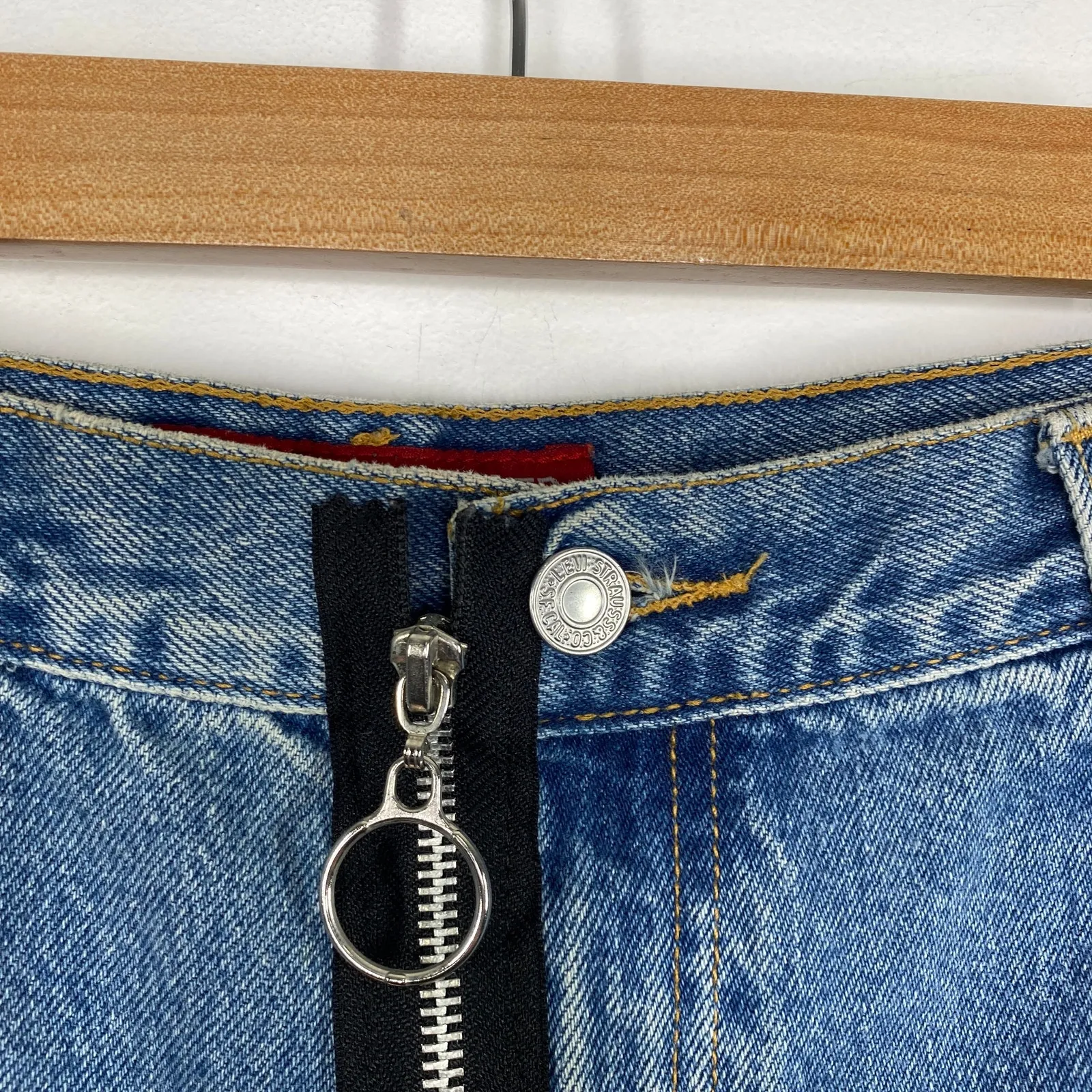 Levi's Handmade Classic Relaxed Light Wash Blue Denim Mini Skirt Women's Size 31 - Image 5