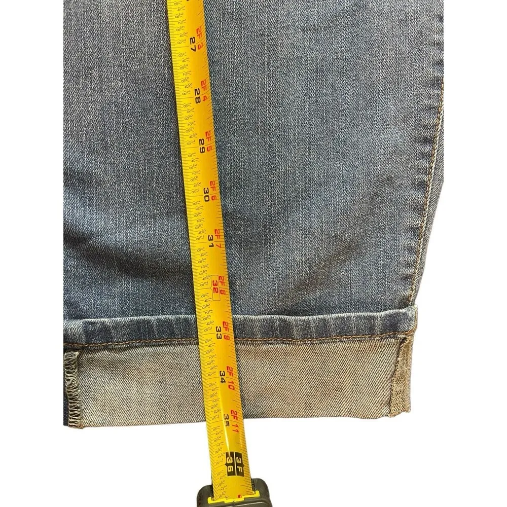 Style & Co Women’s Mid Rise Tummy Control Capri Jeans 24W Medium Wash Denim NWT - Image 7