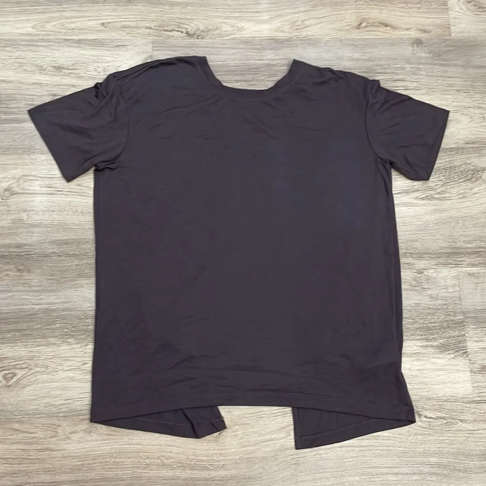 Purple Supreme Tee Speedwick Short Sleeve Crew Neck Open Back Size Medium - Image 7