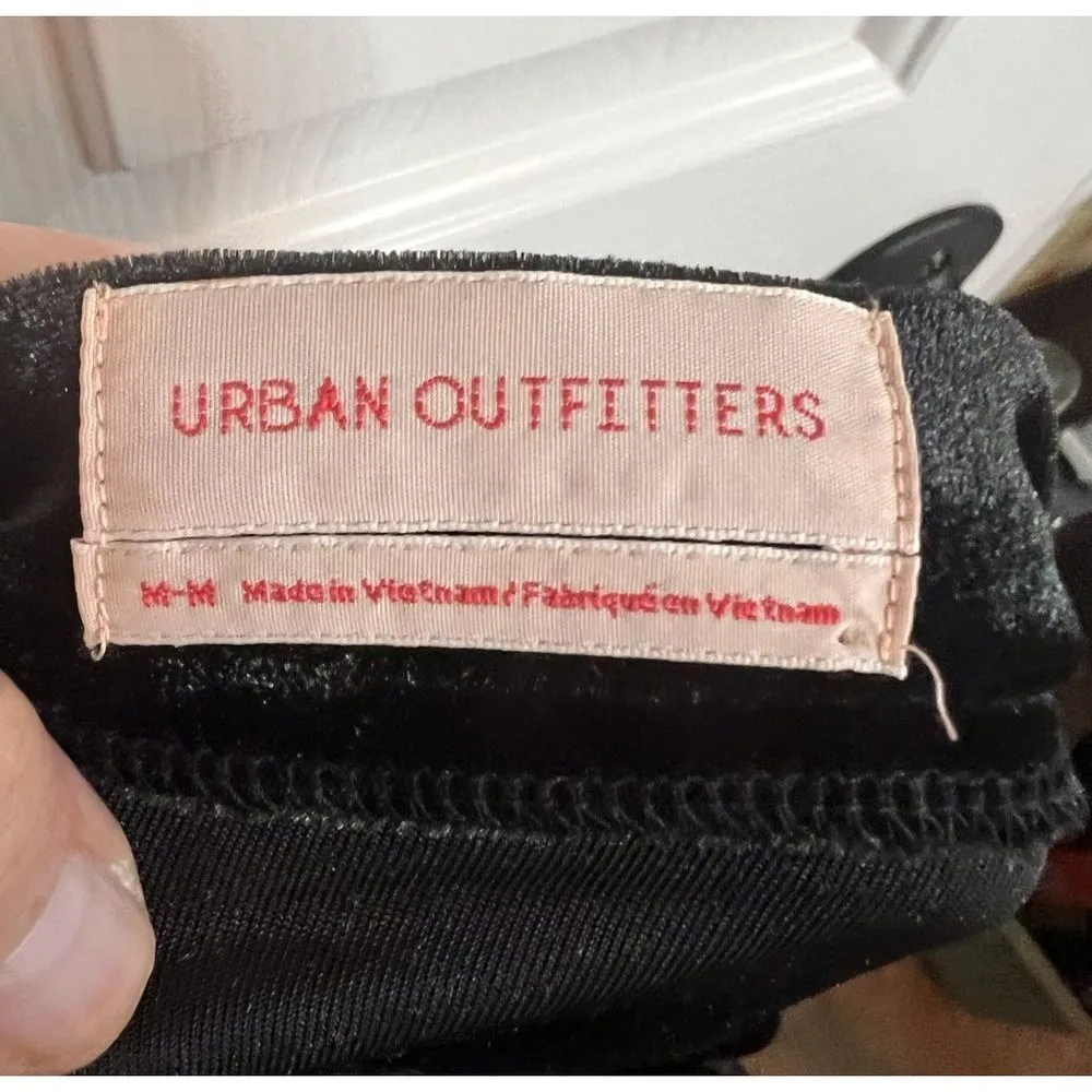 Urban Outfitters‎ Ruched Velour Like Shiny Mini Skirt Size Medium Hipster Witchy - Image 7