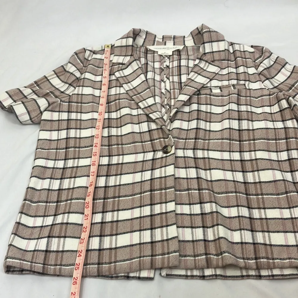 Treasure & Bond Plaid Short Sleeve Blazer woman’s size medium - Image 9
