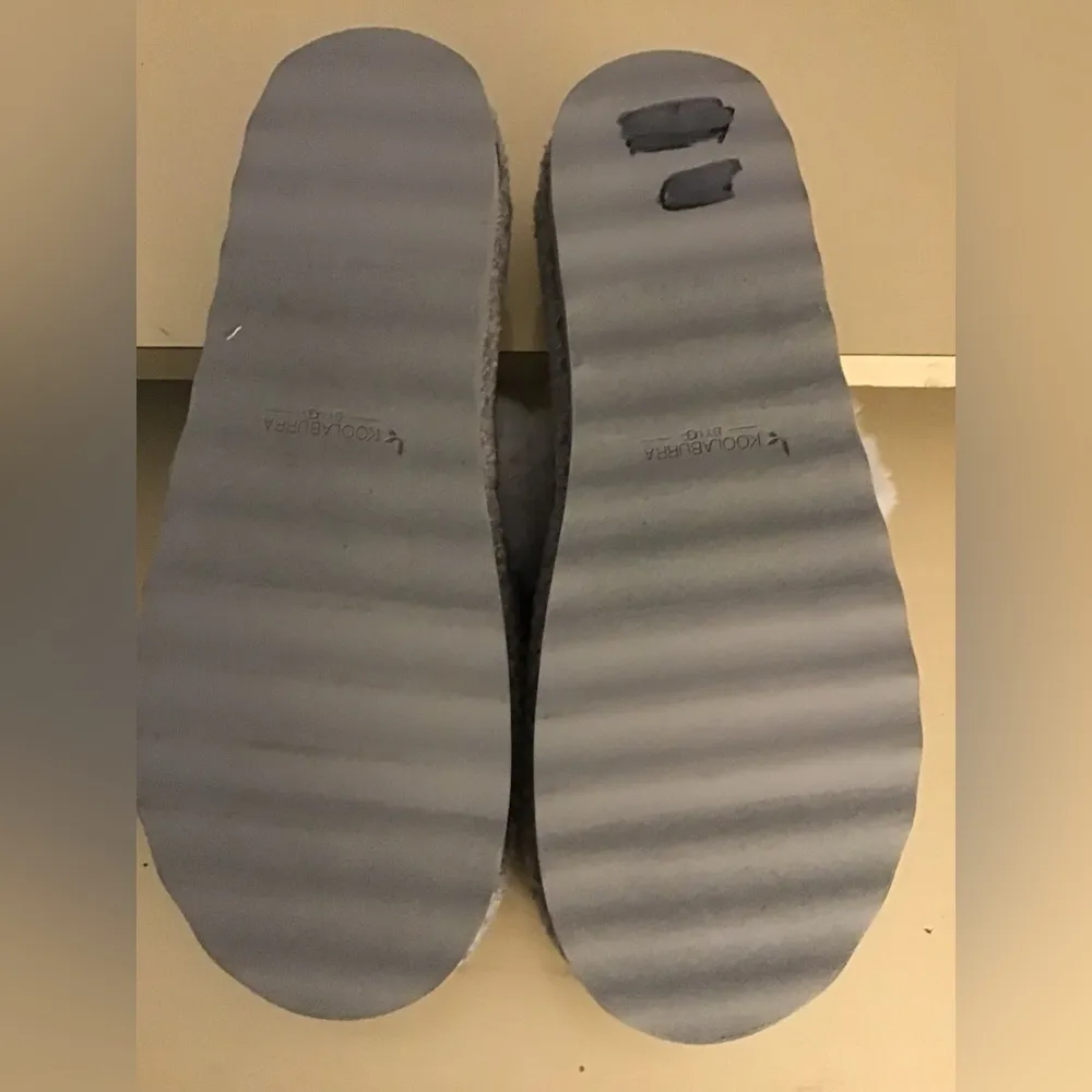 Koolaburra By Uggs women gray Ashley slipper shoes US 11 Euro 42 - Image 8